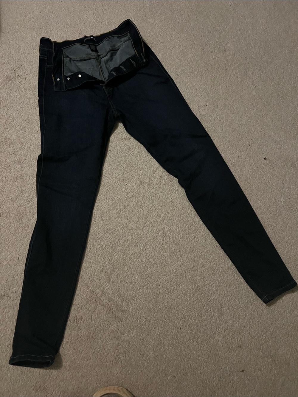 Fashion Nova Women’s Skinny Jeans in Black